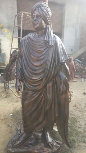 Polished Fiberglass Swami Vivekananda Statue, Style : Antique