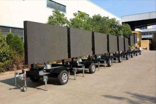 Rectangular Mobile LED Screen, For Advertising, Feature : Waterpoof