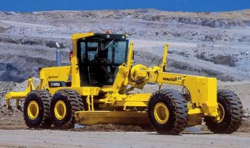 Komatsu GD825A-2 Motor Grader