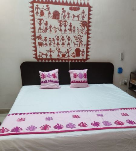 Katran Multicolor Cotton Applique Work Bedsheets, For Home, Picnic, Size : Multisizes