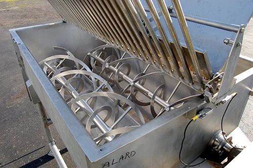 EMCO Manual SS Ribbon Blender, For INDUSTRIES, Voltage : 250 V