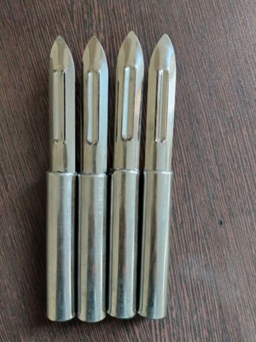 Stainless Steel Potato Peeler Knife, For Home, Kitchen, Restaurant, Feature : Good Quality
