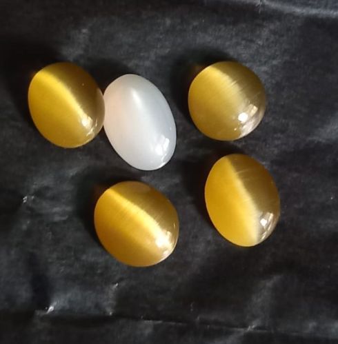 Yellow Hexagonal 29.50 Carat Cats Eye Gemstone, Size : Standard