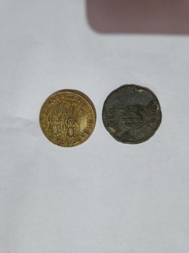 Metal Old Coins, Shape : Round, Packaging Type : Box