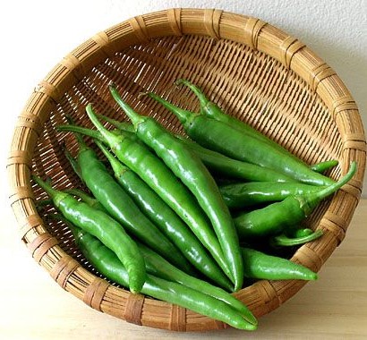 Organic Fresh Green Chilli, For Cooking, Packaging Size : 10kg, 20kg