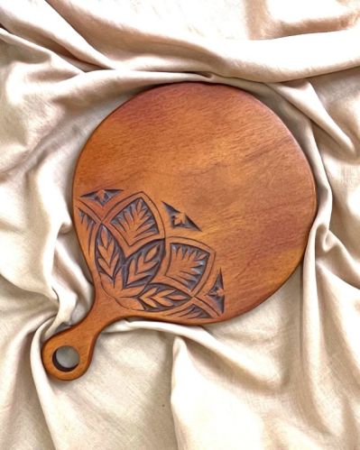 Brown Round Wooden Serving Platter, Packaging Type : Box