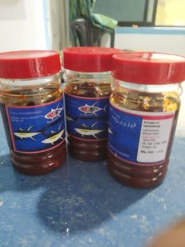 Tuna Fish Pickle, For Hotel, Restaurants, Taste : Salty