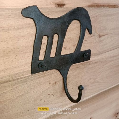 Polished Metal Camel Wall Hook, For Hanging, Style : Vintage