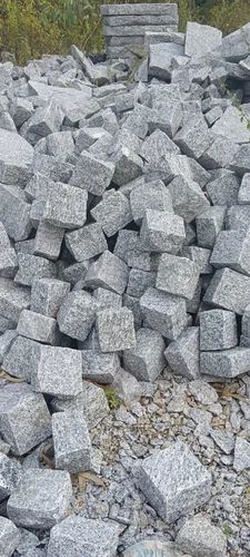 Solid Gray Granite Cobbles