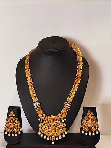 Brass Antique Necklace Set, Packaging Type : Velvet Box