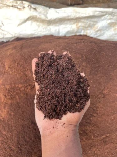 Black-brown Coco Pith Powder, For Agriculture, Packaging Type : Plastic Bag