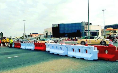 Plastic Water Filled Barriers 2m x 82cm, Brand Name : GOBEYOND