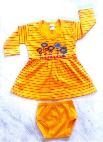 Kids Girl Frock With Panty Set, Size : M