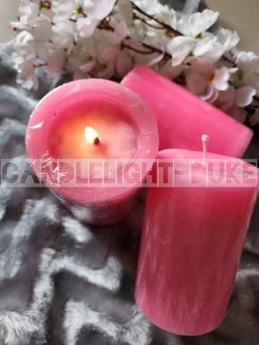 Red Polished Paraffin Wax Decorative Candle, For Gifting