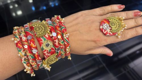 PHOENIX CORPORATION Pearl Bangles, Model Number : PC523