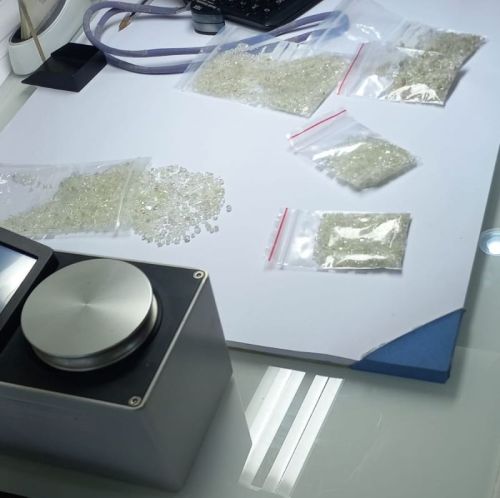 Non Polished White Rough Diamonds, Brand Name : IBADH