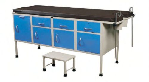 Rectangular CRCA Sheet Gynec Examination Couch, For Clinic, Hospital, Length : 6-8 Feet
