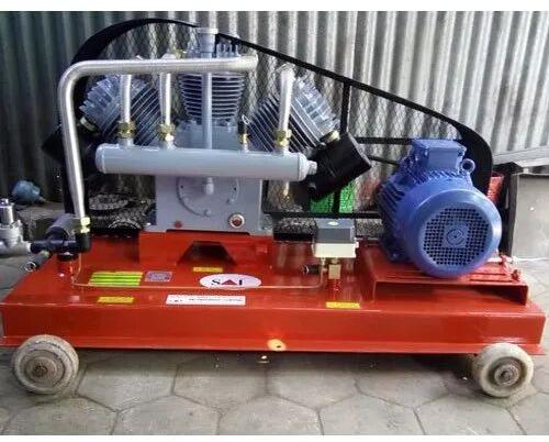 Base Compressor, Pressure : 12 kg/cm2 (170 PSI)