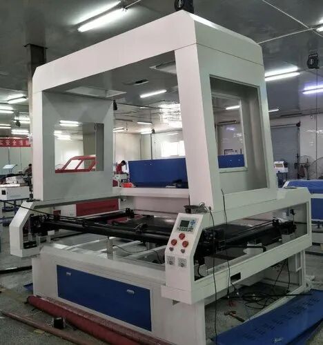 Automatic laser cutting machine, Working Voltage : 220v-380v