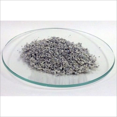 12 X 25 Mm Unroasted Bentonite Clay Granules