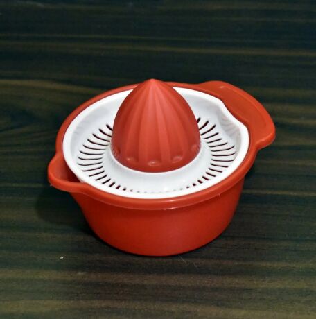 Plastic manual Hand Juicer