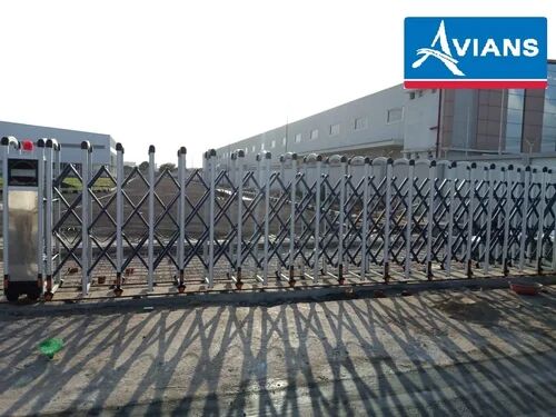Retractable Gates, Width : 6000 Mm - 10000 Mm