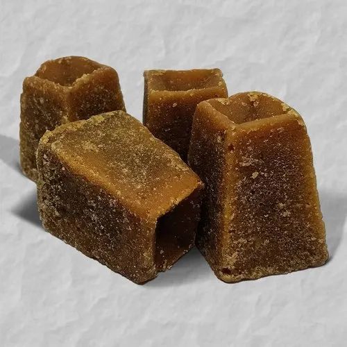 Organic Jaggery Cubes, Feature : Sweet Taste, Non Harmful