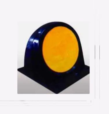 Plastic AC-MM-01 Median Marker