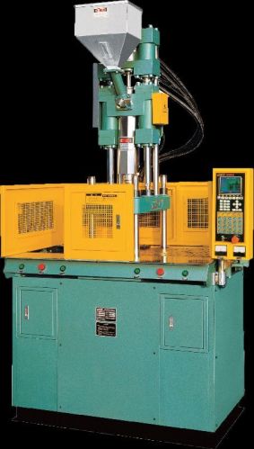 FOMTEC Brand Vertical Injection Molding Machine FOR Lamitube Header