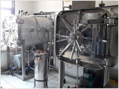 Autoclave / Steam Sterilizer
