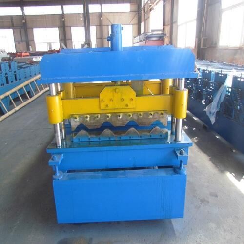 Corrugated Roof Roll Forming Machines, Voltage : 380 V