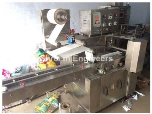 Shreem Engineers Horizontal Pillow Wrapping Machine