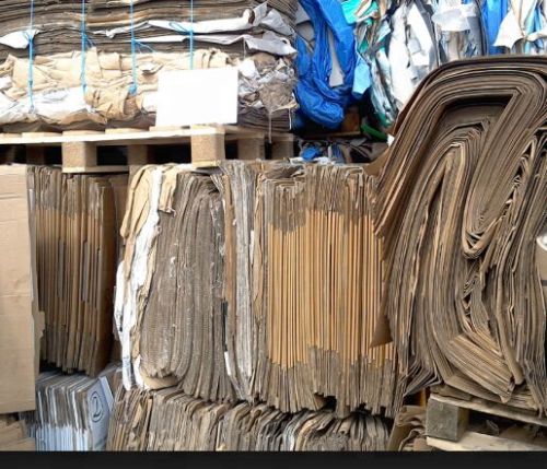 Corrugated Cardboard waste paper scrap