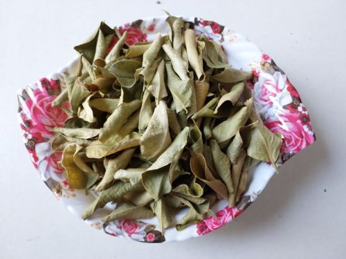 Raw Natural Dry Curry Leaves, For Spices, Certification : FSSAI Certified