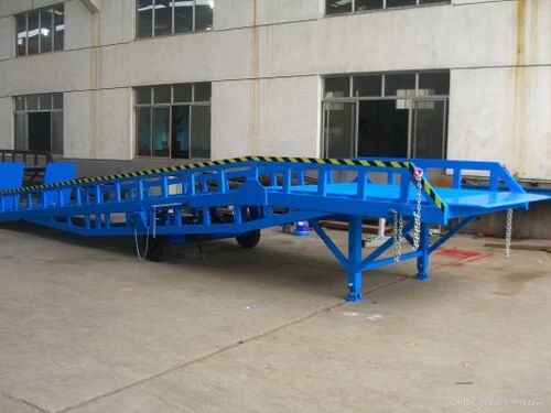 Loading Unloading Ramp, For Industrial