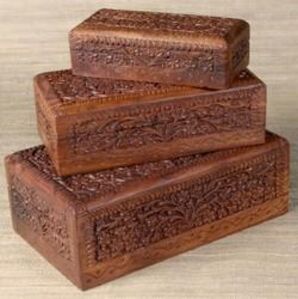 Rectangular Polished Carved Wooden Box, For Cosmetics Items, Style : Antique