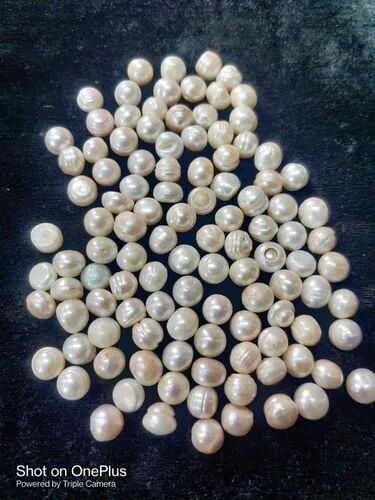 Vikas Gems White Freshwater Pearl Beads, For Rings Pendants, Packaging Type : Plastic Box