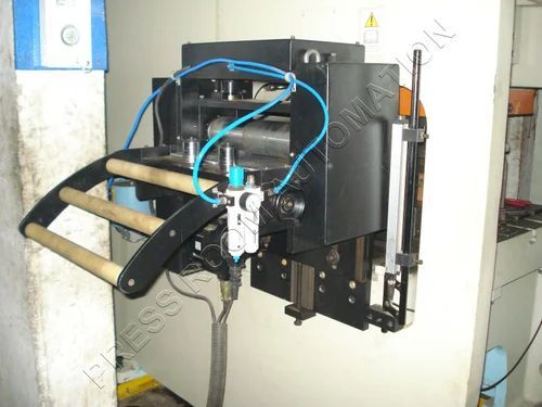 NC Servo Roll Feeder For Switchgear Components