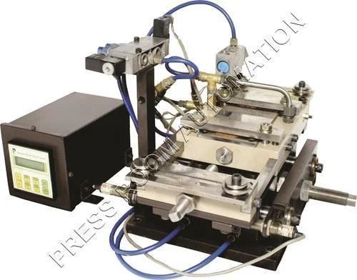 Polished Zig Zag Pneumatic Feeder, For Industrial