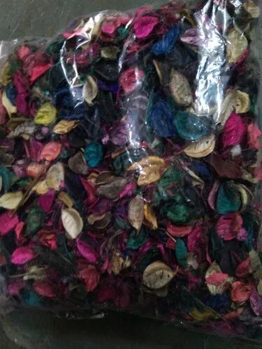 Dried Flowers Potpourri, Packaging Size : Packaging 725 Gm