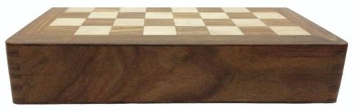 White Square Travel Chess Sets Magnetic Folding, For Playing, Feature : Easy To Carry, Fine Finishing