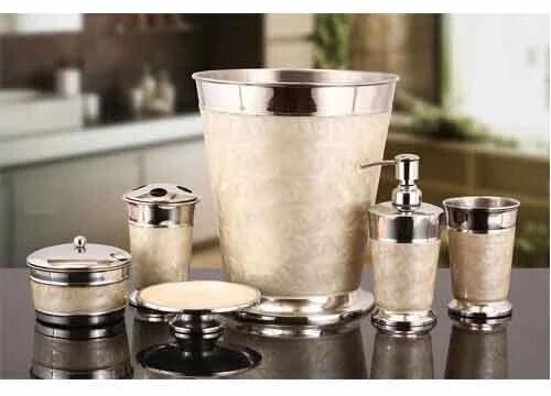 Metal Bath Sets, Features : Long Lasting Shine, Attractive Look, Beautiful Pattern