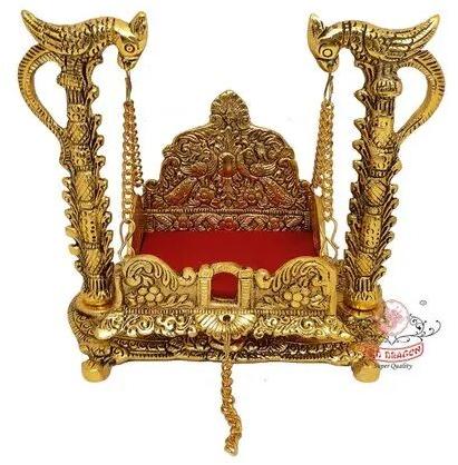 Metal Handcrafted Jhula, Color : Golden