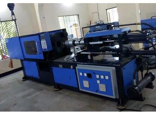 Plastic injection moulding machine, Brand Name : Varia