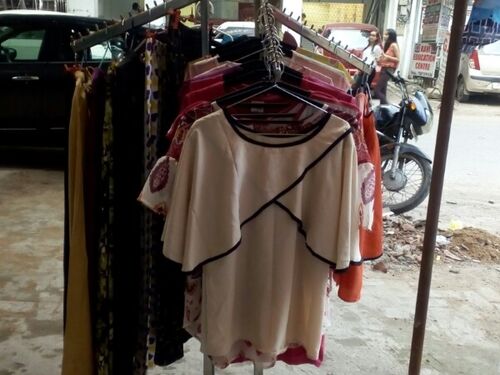 Ladies Tops,ladies Tops