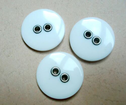 Silver Round Brass Eyelet Button, For Garments, Packaging Type : Box