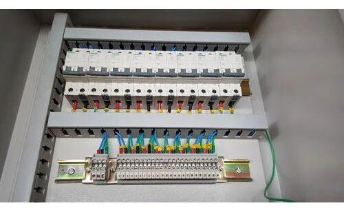 Mild Steel IPDB Distribution Box, Connection Type : 4 Way