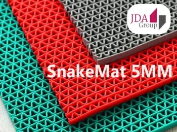 PVC Swimming Pool Snake Mat, Color : Red