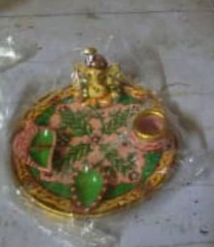 Polished Fiber Golden Pooja Thali, Feature : Attractive Pattern, Durable, Hard Structure, Rust Finishing