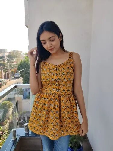 Printed Multicolor Peplum Crop Top, Occasion : Casual